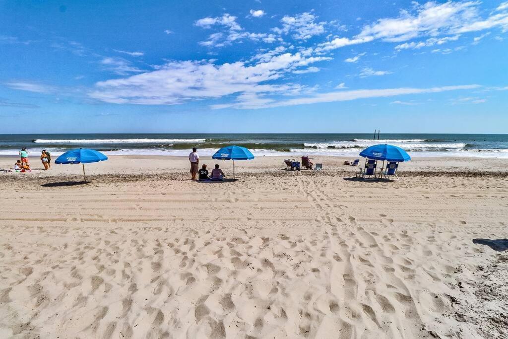 Kraken'S Den * Oceanview * Steps To Ocean * Pool Διαμέρισμα Carolina Beach Εξωτερικό φωτογραφία